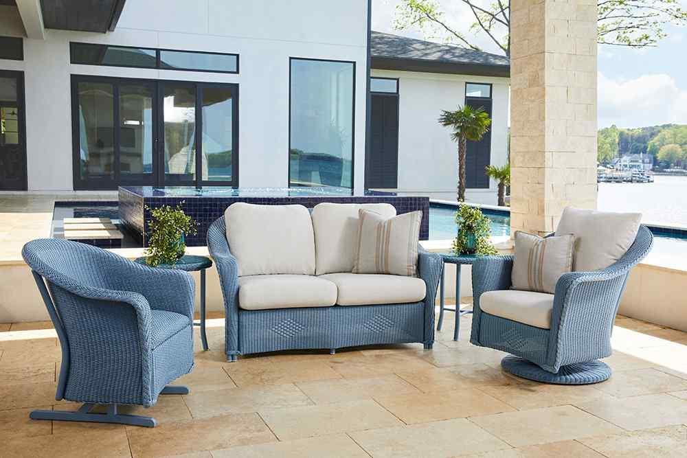 LOOMLAN Outdoor - Reflections Wicker Dining Armchair With Padded Seat Lloyd Flanders - Outdoor Dining Chairs