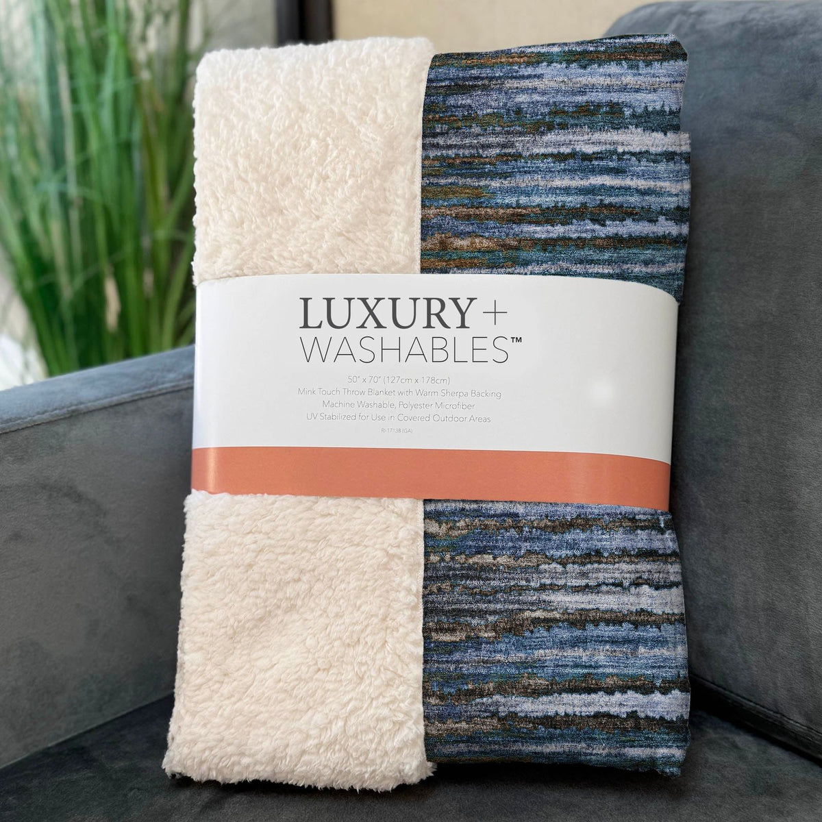 Pixel Weave Blue Washable Indoor-Outdoor Rug