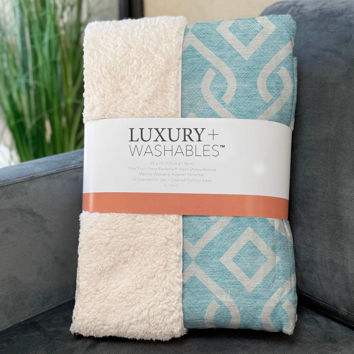 Offset Stripes Aqua Washable Indoor-Outdoor Rug