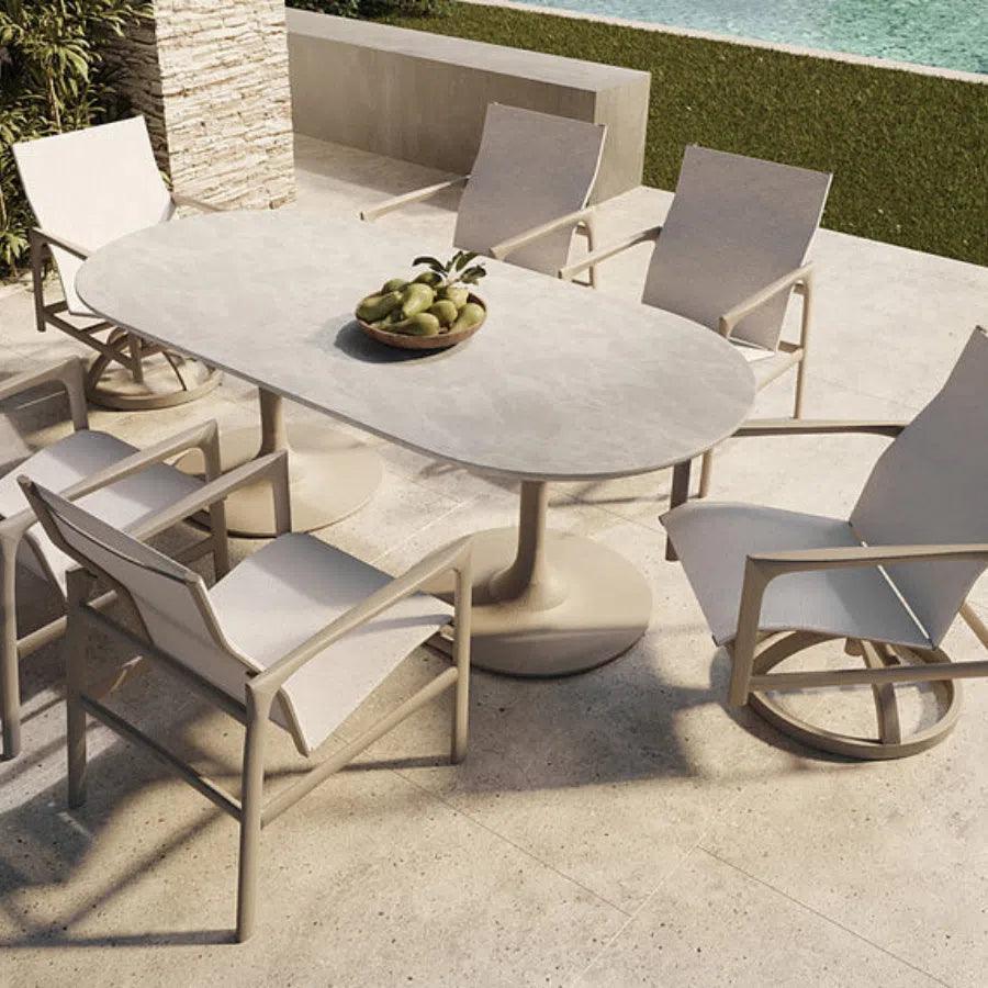 Castelle Castelle Tulip Aluminum Outdoor Oval Dining Table