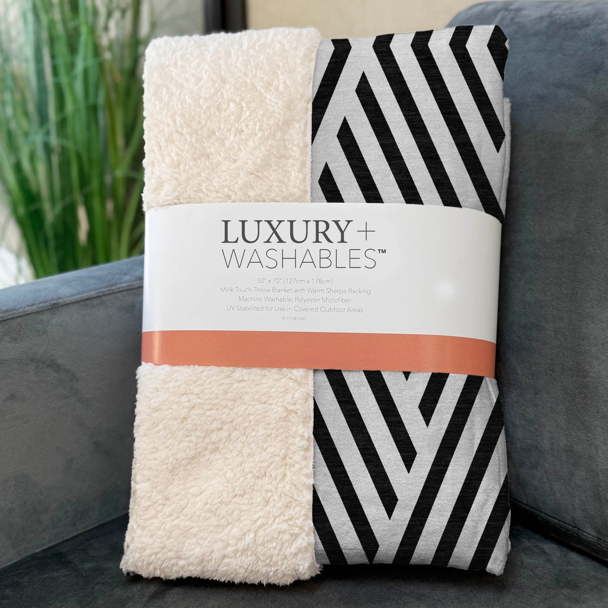 Addison Rugs Geometric Black Washable Indoor-Outdoor Rug