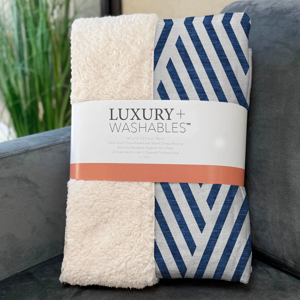 Addison Rugs Geometric Navy Washable Indoor-Outdoor Rug