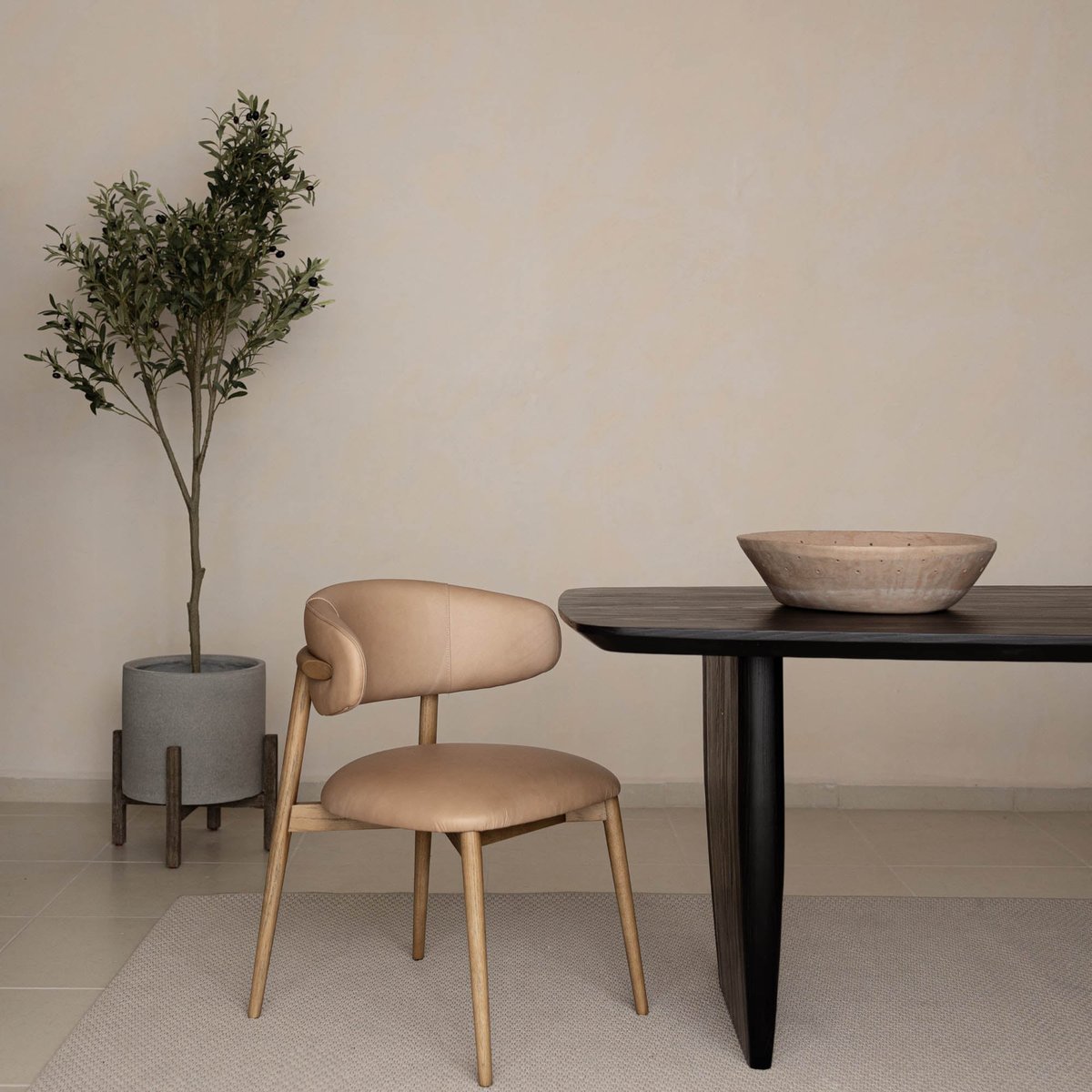 LH Home Patio Ficonstone Round Outdoor Standing Pot