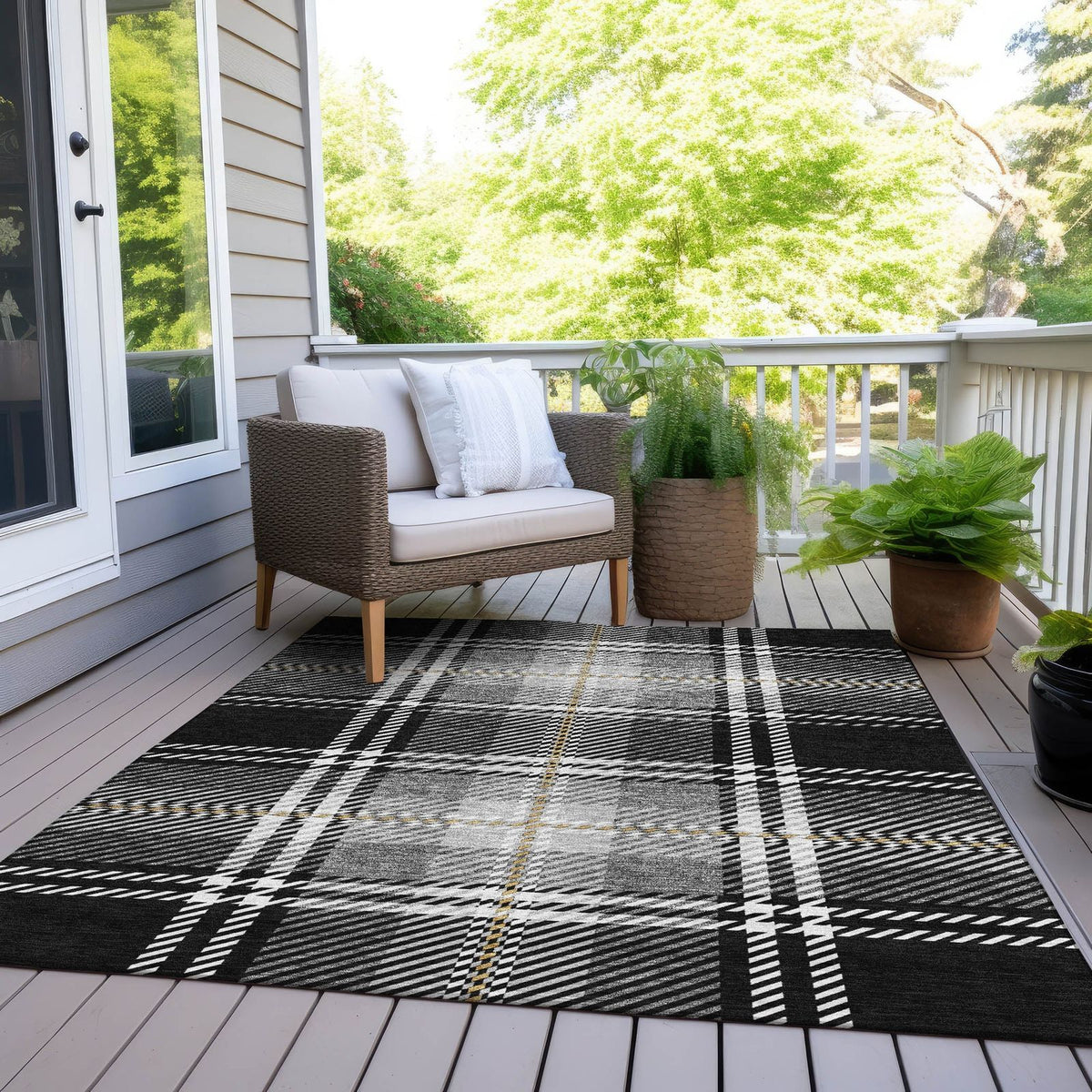 Addison Rugs Spiral Whispers Black Washable Indoor-Outdoor Rug