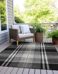 Spiral Whispers Black Washable Indoor-Outdoor Rug