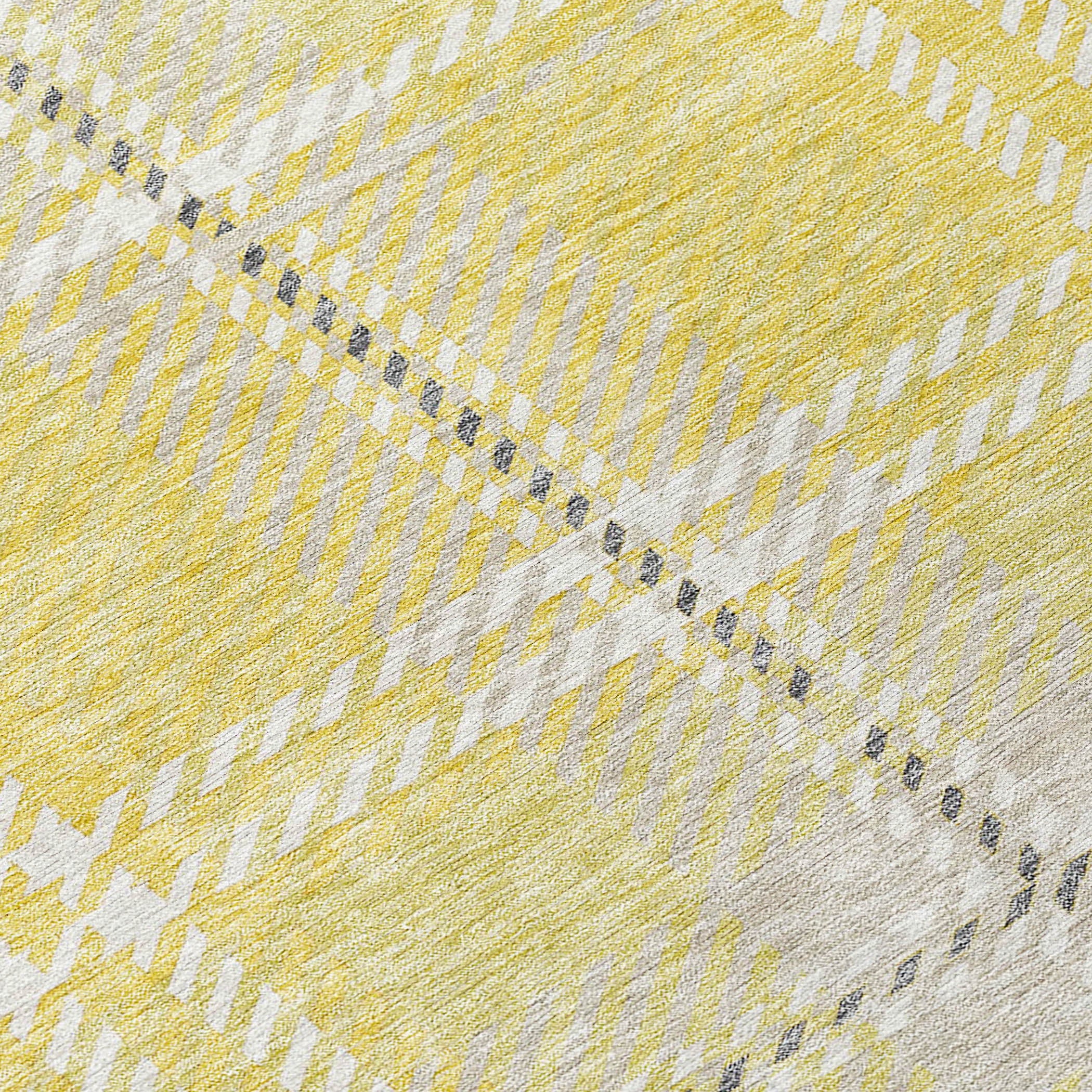 Spiral Whispers Gold Washable Indoor-Outdoor Rug