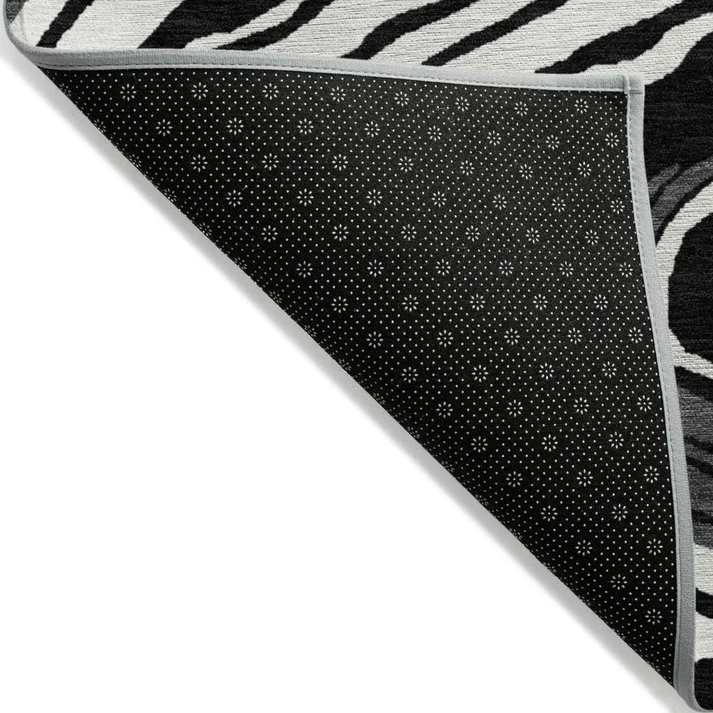 LOOMLAN Rugs Avelia Black Washable Indoor-Outdoor Rug