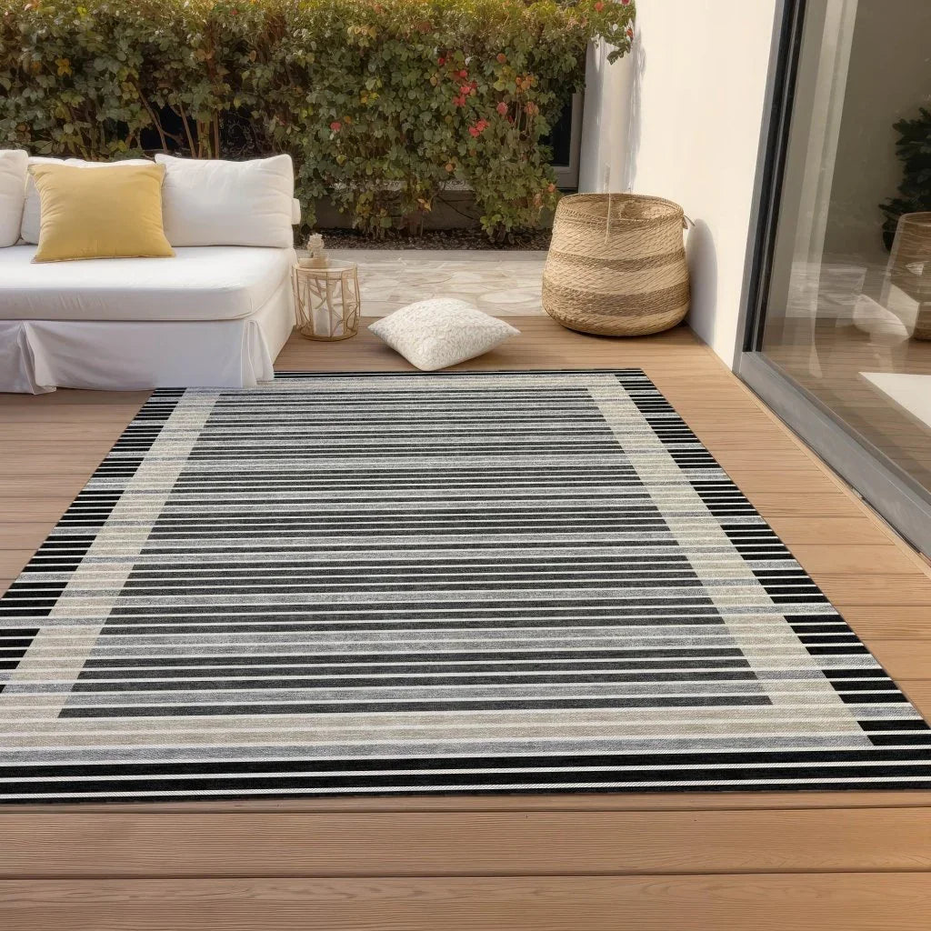 LOOMLAN Rugs Blazyn Black Washable Indoor-Outdoor Rug