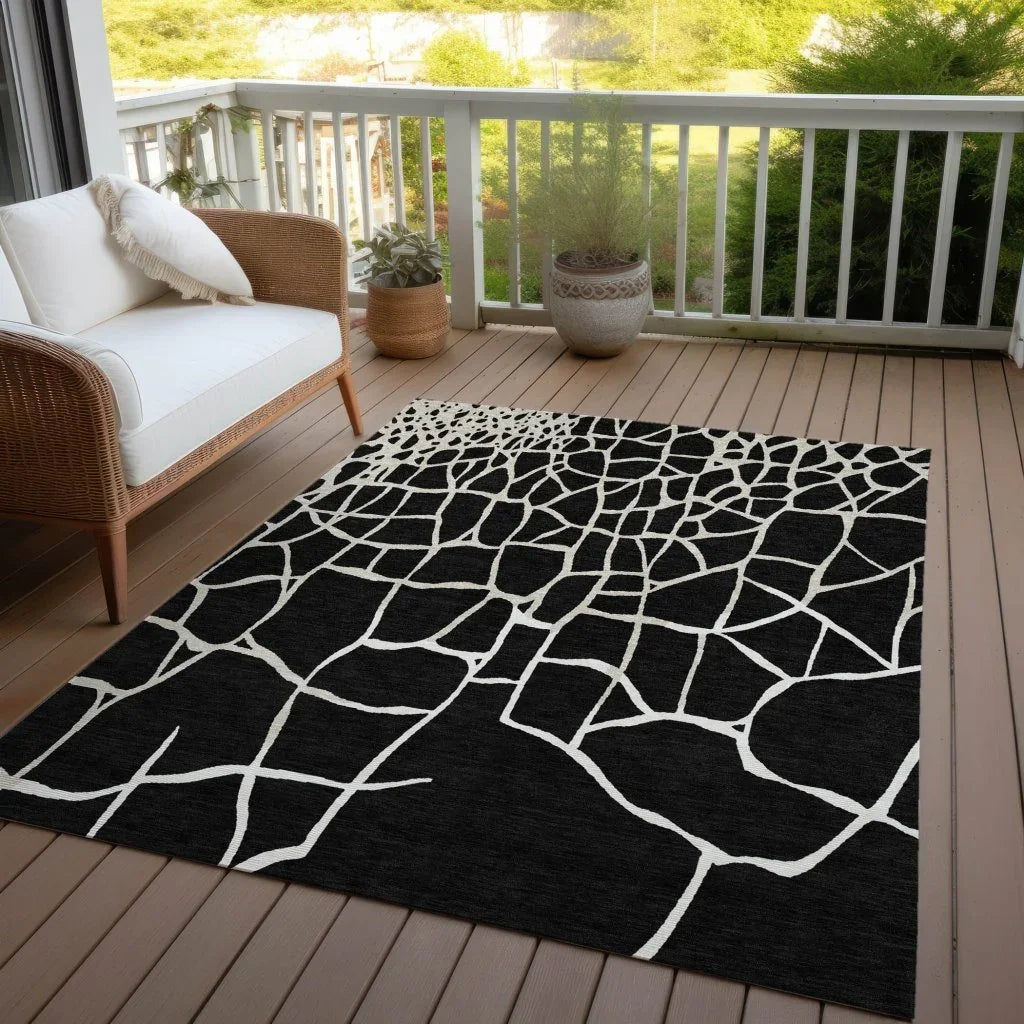 LOOMLAN Rugs Nazira Black Washable Indoor-Outdoor Rug