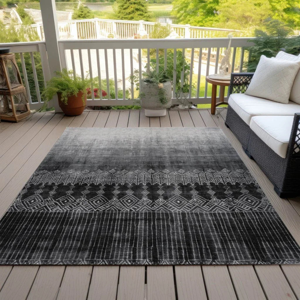 LOOMLAN Rugs Novelle Black Washable Indoor-Outdoor Rug