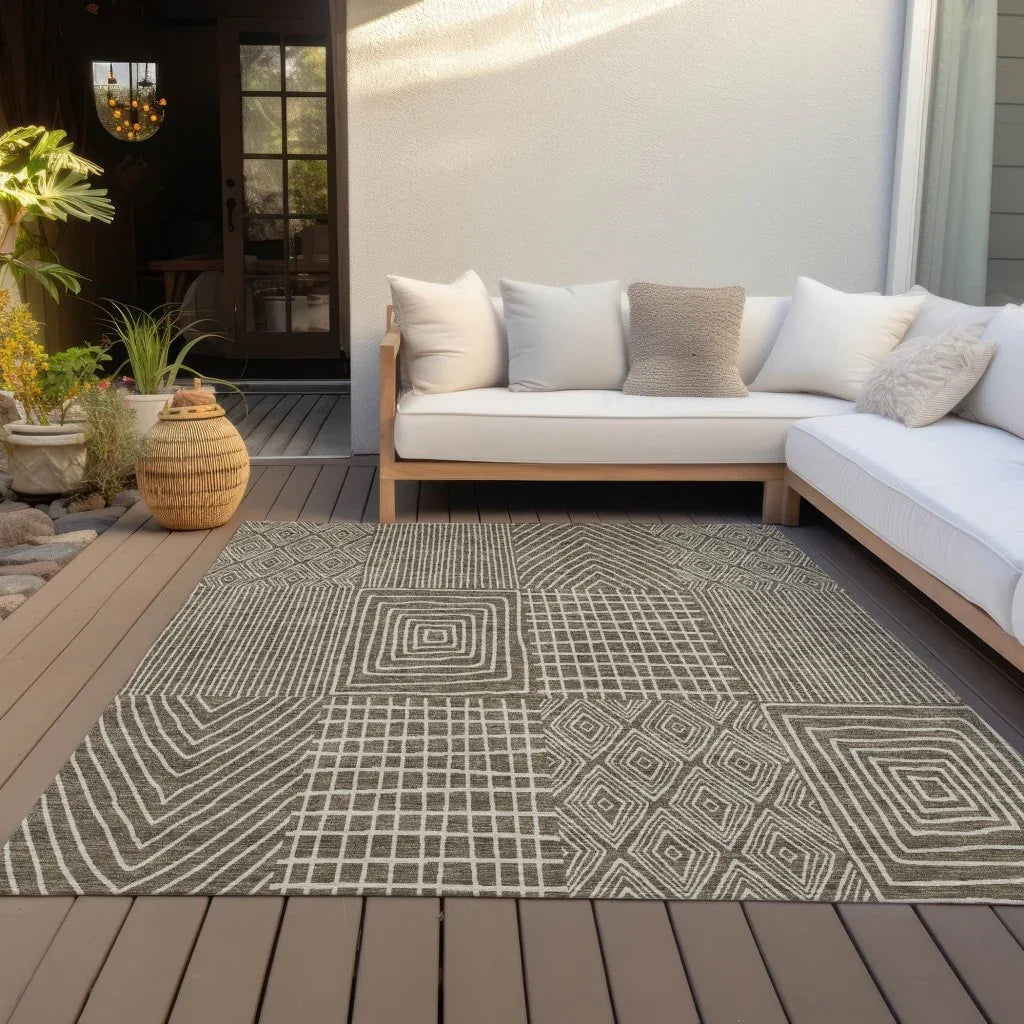 LOOMLAN Rugs Owen Brown Washable Indoor-Outdoor Rug
