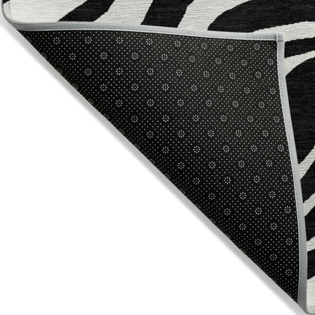 LOOMLAN Rugs Solstice Black Washable Indoor-Outdoor Rug
