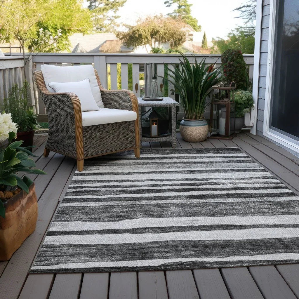 LOOMLAN Rugs Spinava Gray Washable Indoor-Outdoor Rug