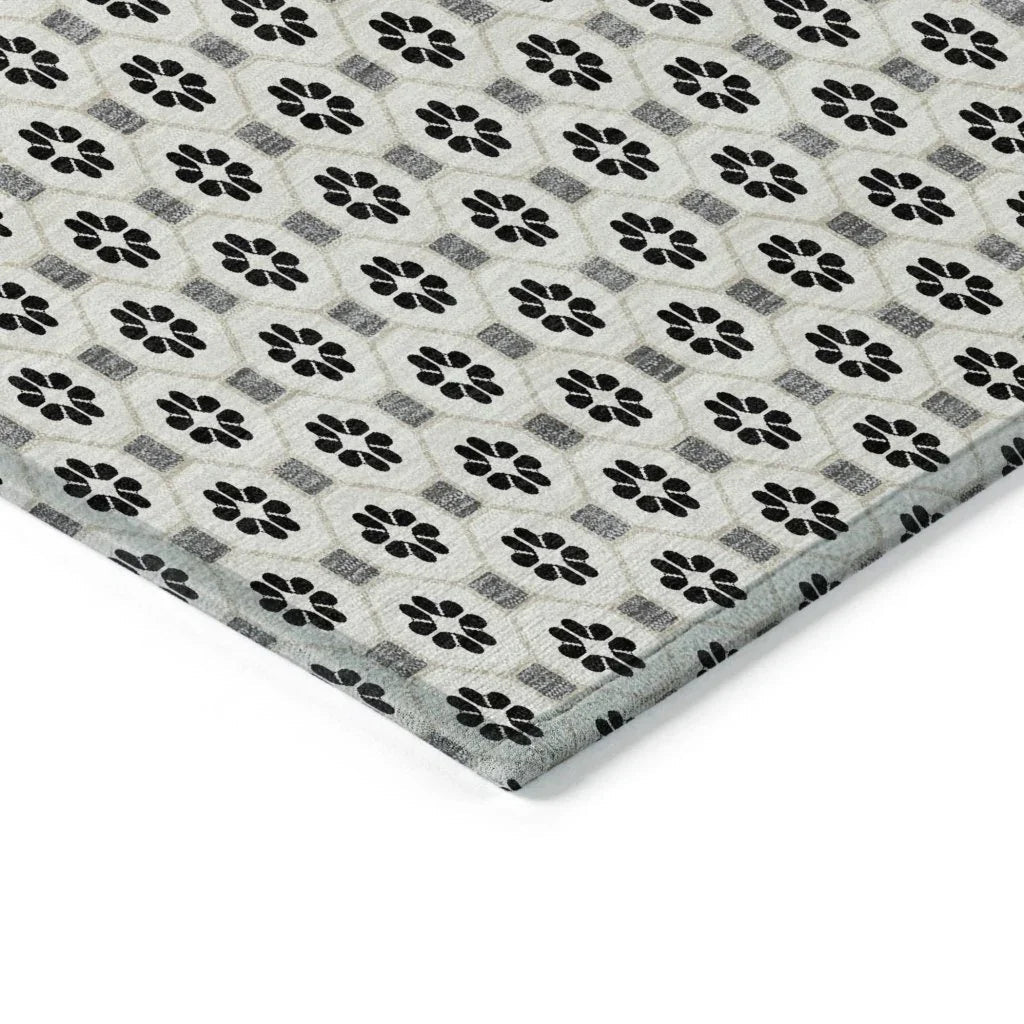 LOOMLAN Rugs Symara Ivory Washable Indoor-Outdoor Rug