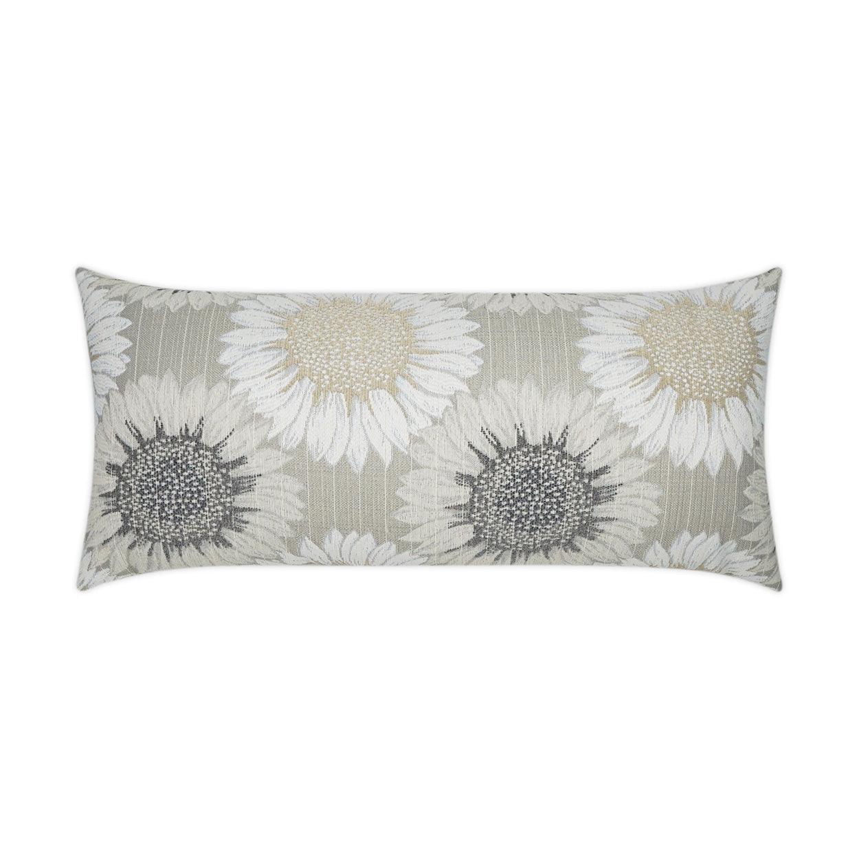 LOOMLAN Outdoor - Outdoor Daisy Chain Lumbar Pillow - Sand - Outdoor Pillows